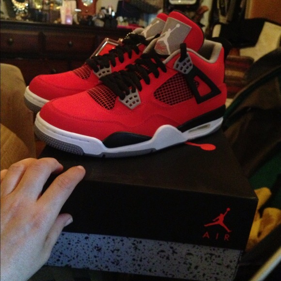 New Jordan sniker - Picture 2 of 4