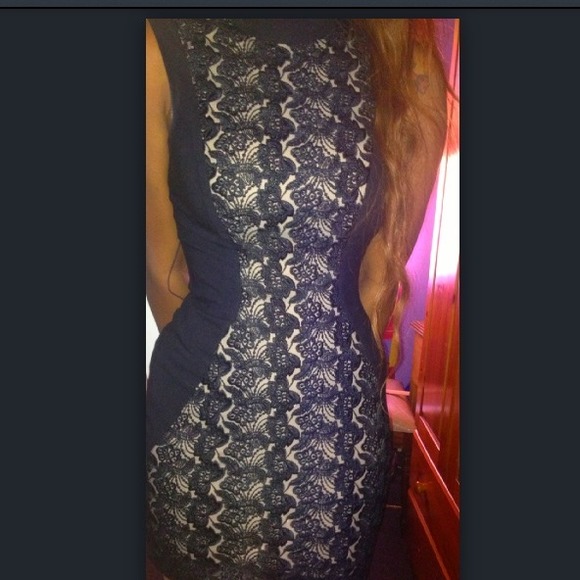 Bebe Dress - Picture 2 of 4