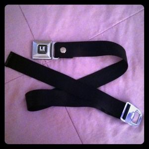 Little Earth black seat belt belt