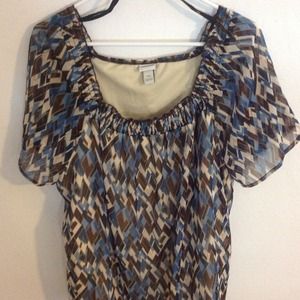 Pattern sheer shirt