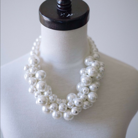 Pearl Cluster Necklace