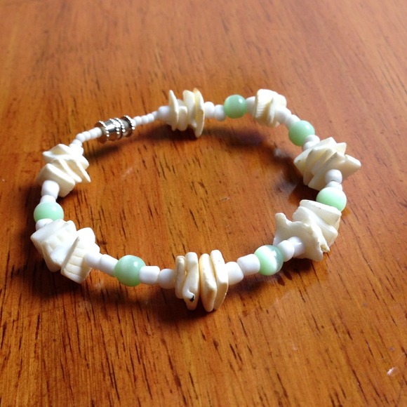 Handmade white shell bracelet