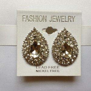 Teardrop Shaped Clip On Earrings!