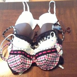 5 Aerie underwire bras. No push-up. 34B