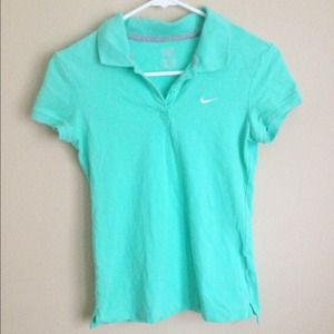 ❗SOLD❗Nike polo