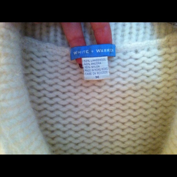 Vintage White and Warren sweater. Size M - Picture 3 of 3