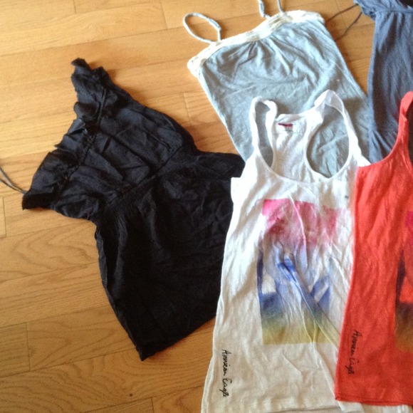 10 American Eagle small tops