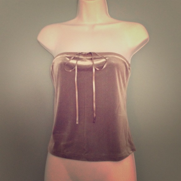 Fun strapless velvet top.  Only worn once!