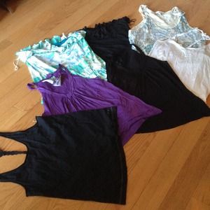 7 American Eagle tops large