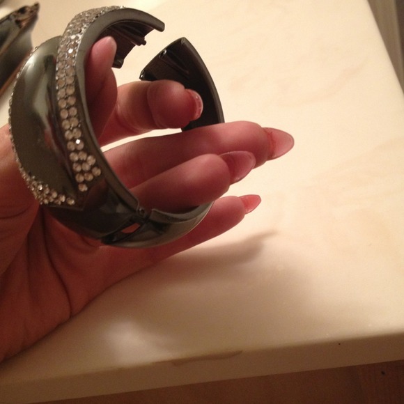 Sold - Picture 2 of 3