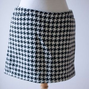 Gap Houndstooth Skirt