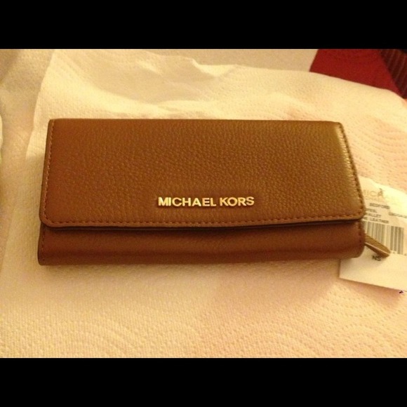 🔴Sold🔴Michael Kors Wallet