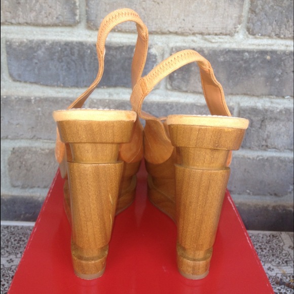 Jessica Simpson Orange Wedges - Picture 4 of 4