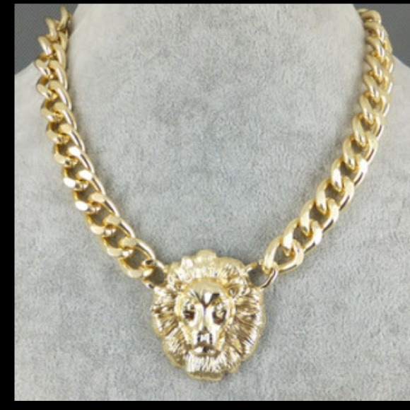 Lions Head Chain Just Like The celebrity RIRI