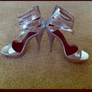 Michael Antonio heels size 8