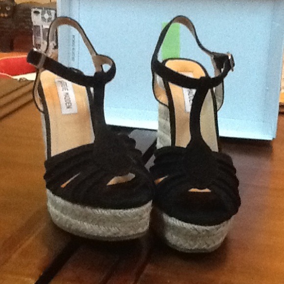 Steve Madden wedges