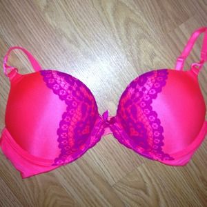 Victoria's Secret Miraculous Plunge