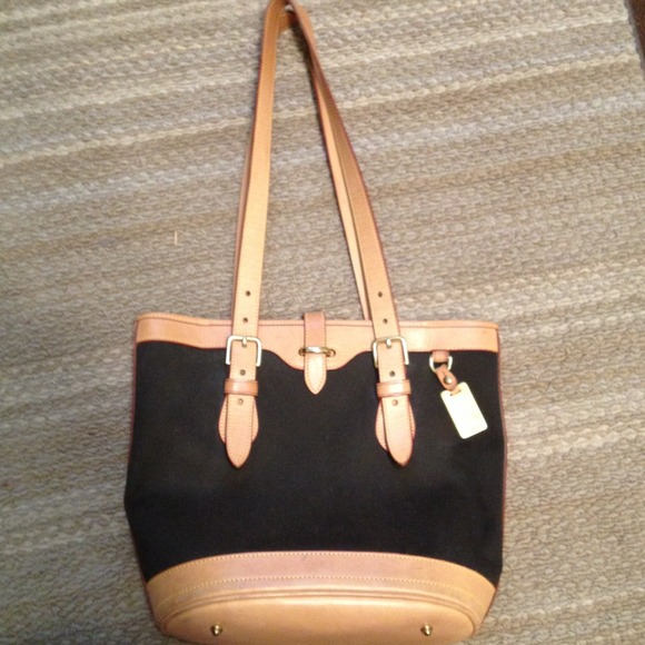 Authentic Dooney & Bourke bucket bag