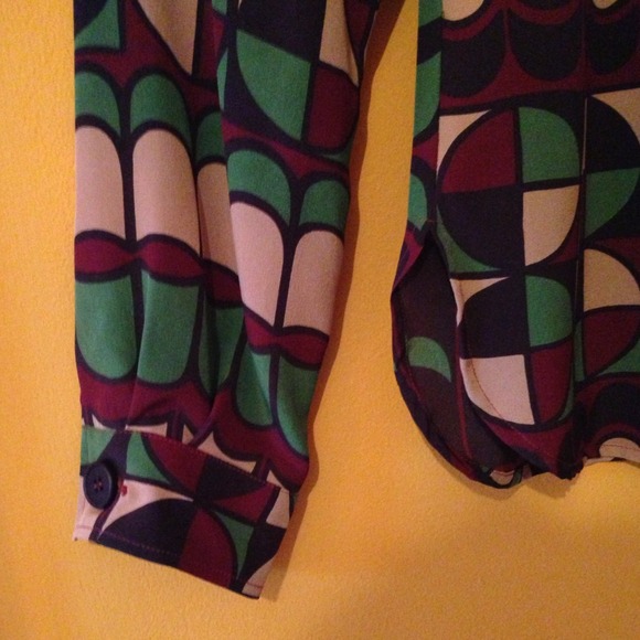 ~SOLD~ Missoni patterned silk collared top - Picture 3 of 3