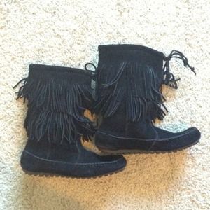❌SOLD❌Minnetonka 'Double Fringe' Moccasins