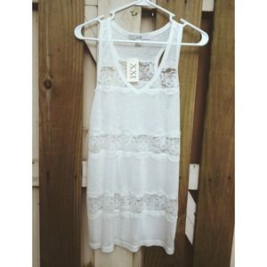 Forever 21 White Tank Top with lace NWT
