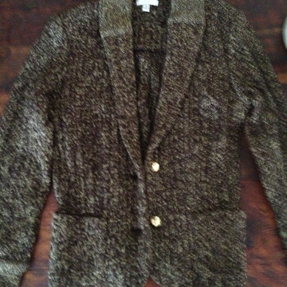 Beautiful Cache sweater jacket.