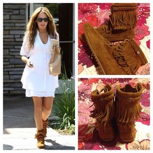 Minnetonka Hippie Boho Fringe Boots