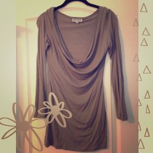 ❤Strategi Drape Neck Top❤