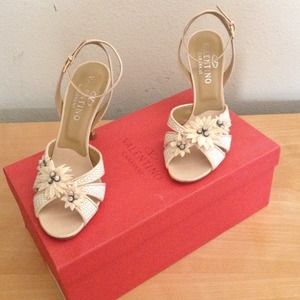 Valentino shoes (model: XCS146A)