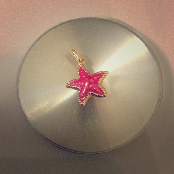 SOLD! 🎉 14k Gold Pink Starfish Charm/Pendant