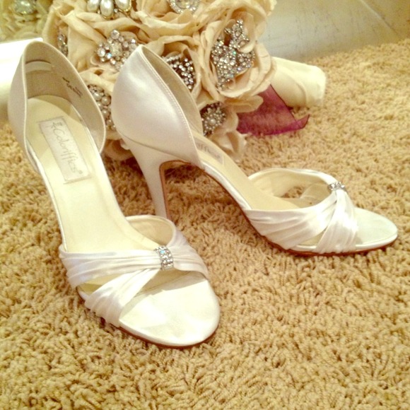 Coloriffics bridal shoe
