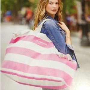 💥SALE PRICE💥Victorias Secret Pink Weekender Bag