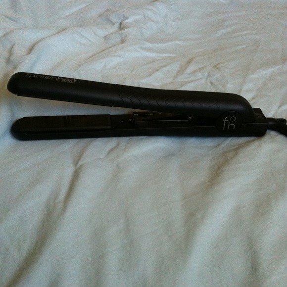 Flat iron