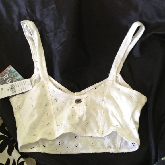 🎀🎀 PacSun Roxy white bralette! 🎀🎀 - Picture 2 of 3