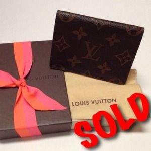 🚫SOLD LOCALLY🚫Louis Vuitton Business Card Holder