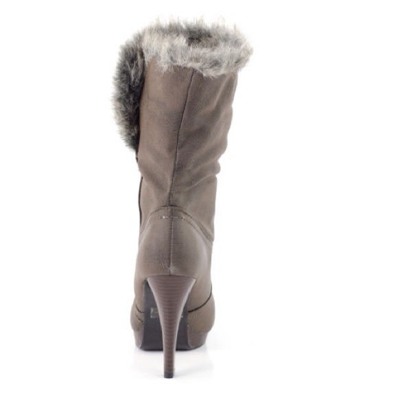 🎀SOLD OUT🎀Gorgeous Mid Calf Boots - Picture 3 of 4