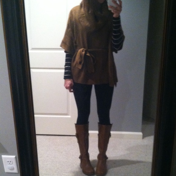 ❗️Sold❗️Cowl neck sweater 50% Off!! - Picture 4 of 4