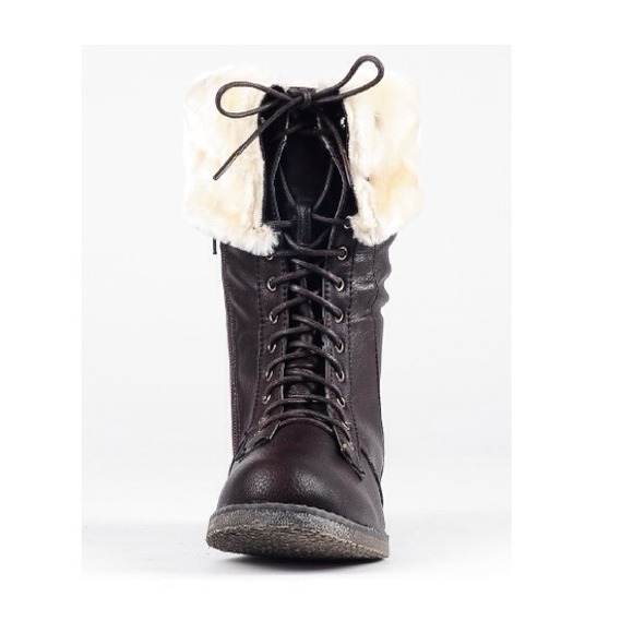 🎀REDUCED🎀Chocolate Brown Combat Boots - Picture 3 of 4