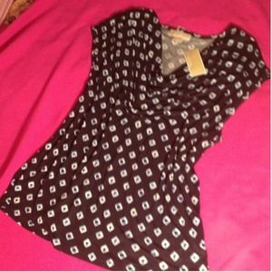 Sold in bundle Michael Kors Women Plus Top