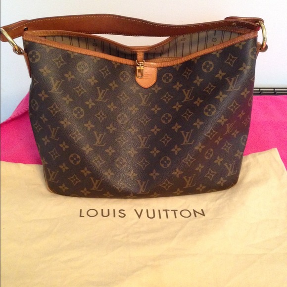 Sold****Authentic Louis Vuitton delightful pm