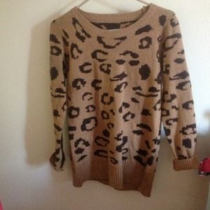 Chunky knit leopard print sweater!