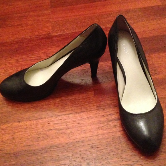 Nine West black heels