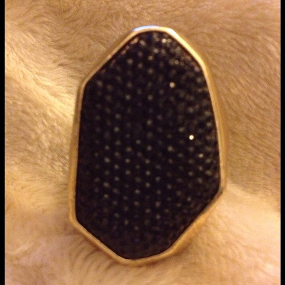 BUNDLED🌸black faux crystal goldtone stretch ring