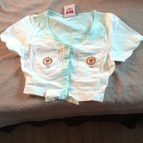 Waist cut top