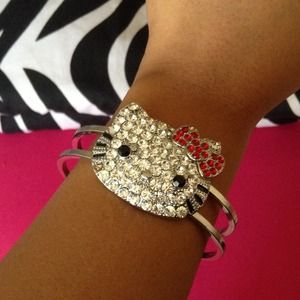 Hello kitty bracelet