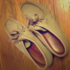 Clark's Wallabees sz 8