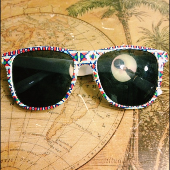 Forever 21 Aztec sunglasses