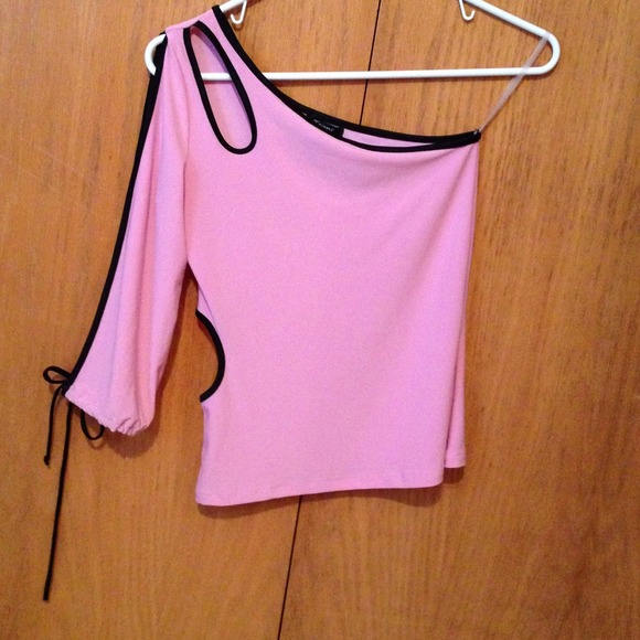 Fits like a small.. 92% polyester 8% spamdex - Picture 1 of 2
