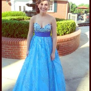 Size 2 Jovani Prom/pageant dress