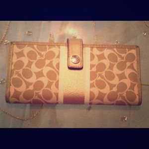 Authentic Coach RESERVED for catjahnke64